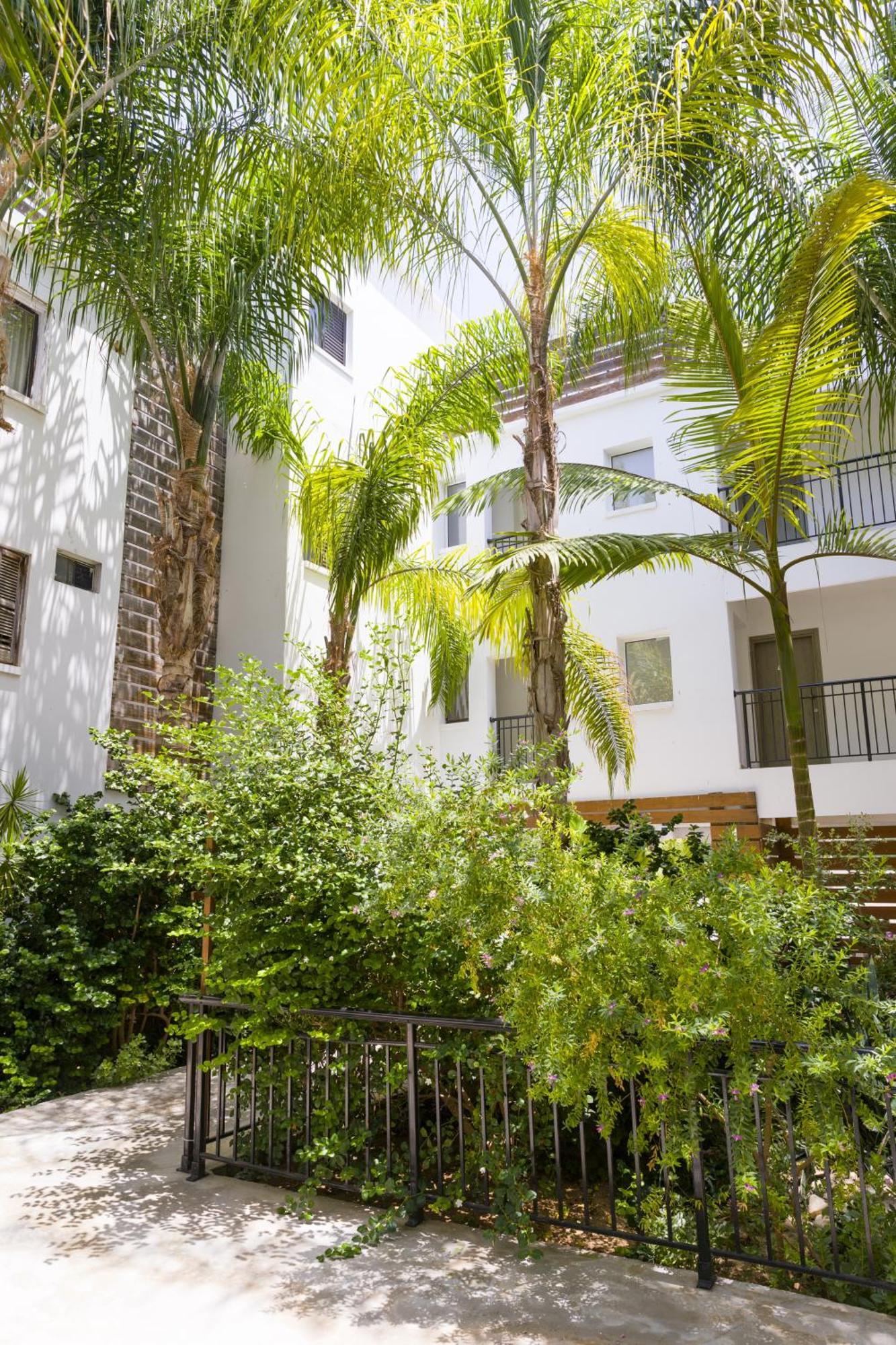 Alecos Hotel Apartments Paphos Exterior foto